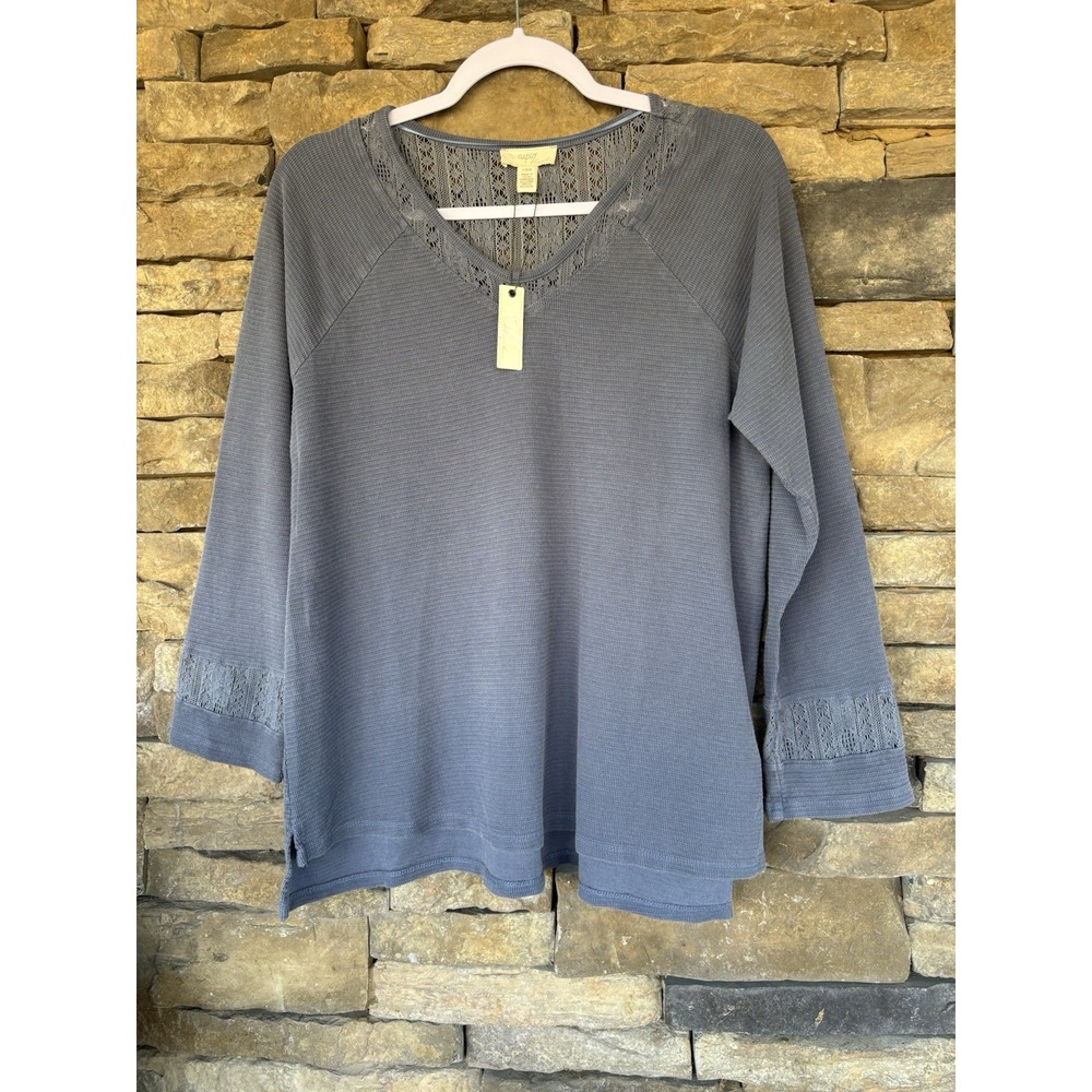 Cupio-Lg-Blue Gray Thermal Top with Lace Accents Nwt
